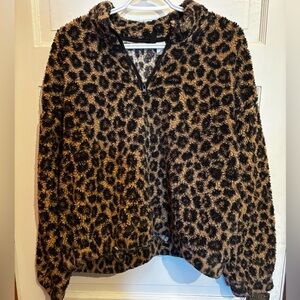 Divided Leopard Print Teddy Half Zip Sweater